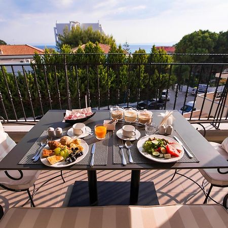 Neikos Mediterraneo Luxury Suites ฮานิโอติ ภายนอก รูปภาพ
