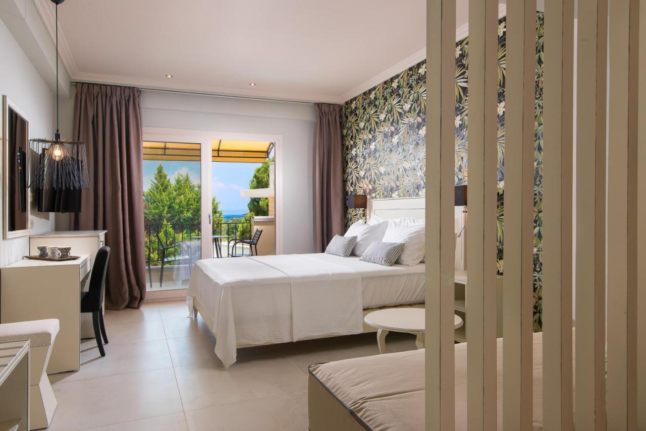 Neikos Mediterraneo Luxury Suites ฮานิโอติ ภายนอก รูปภาพ